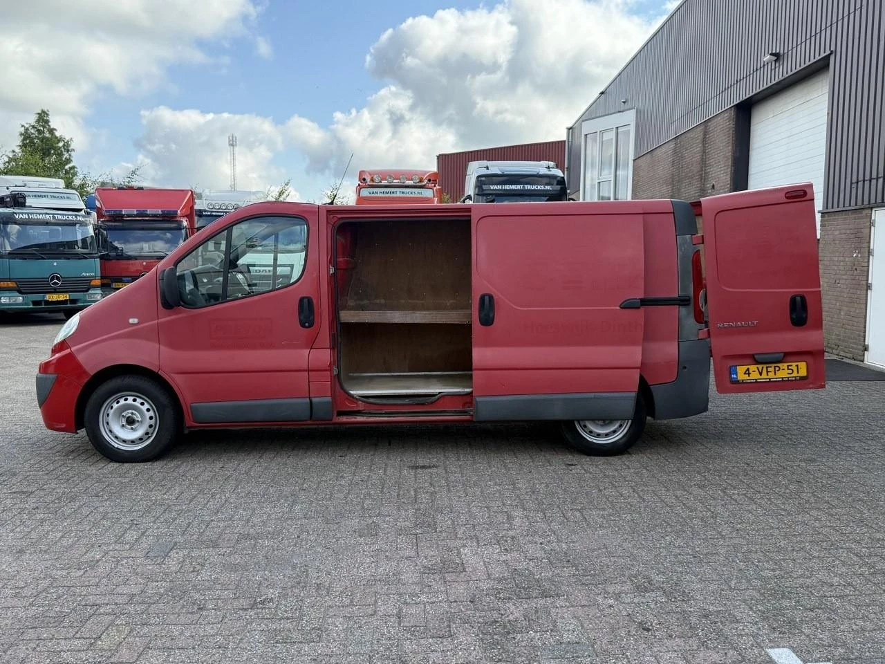 Renault Trafic 2009 - T29 L2/H1 2.0 DCI 66KW E4 afbeelding 6