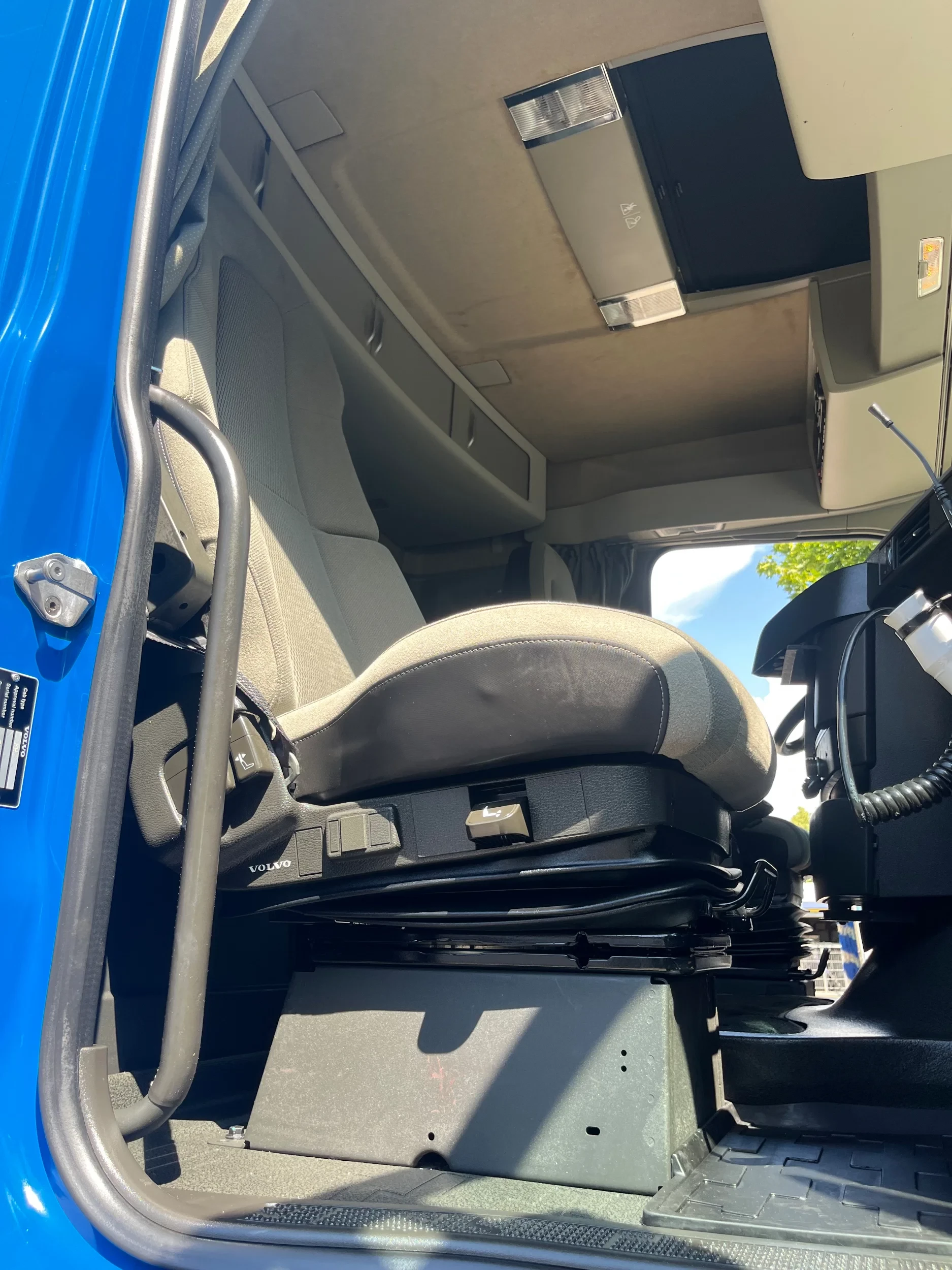 Volvo FH 2018 - 500 6x2 Chassis ADR, Hydraulik, Retarder, Lenkachse, Alcoa image 25
