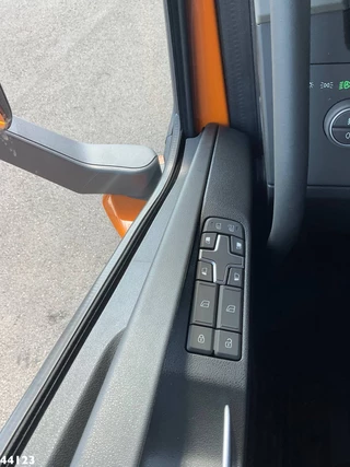 Volvo FM 420 8x2 Hiab 25 Tonmeter laadkraan Welvaarts laadkraan weegsysteem 2024 - N/A imagem 24