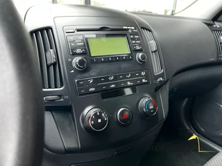Hyundai i30 2010 - 1.4i Active Cool / apk 3-2027 imagem 10