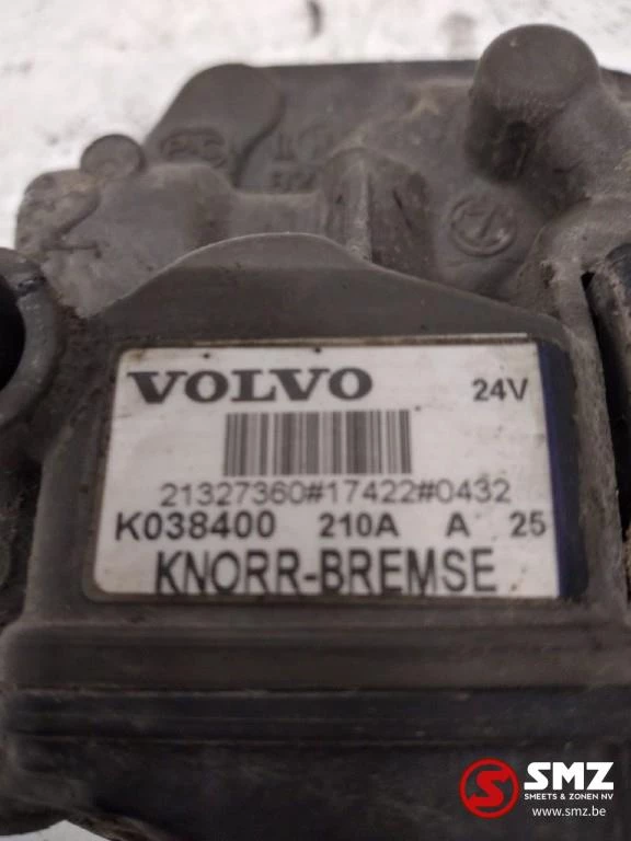 Volvo 2017 - Occ EBS modulatorklep Volvo FH 21327360 K038400 obrázek 3