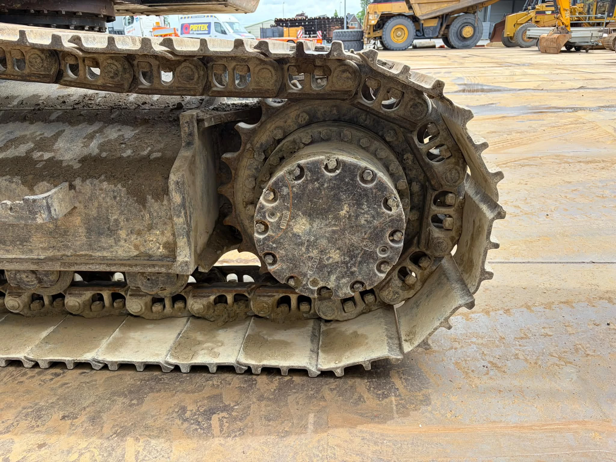 Hitachi ZX210LC-6 New Bucket 2018 imagen 16