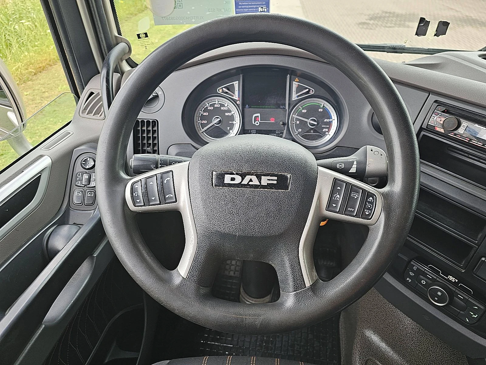 DAF 2022 - XF 530 image 12
