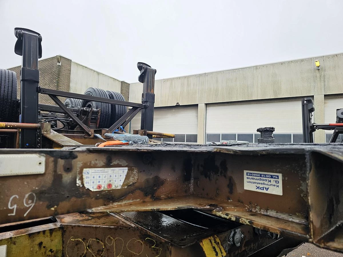 Pacton 2126 C-2 | 20 FOOT| BLADGEVEERD|DOUBLE TIRES| BPW DRUM. 1974 obrázek 3