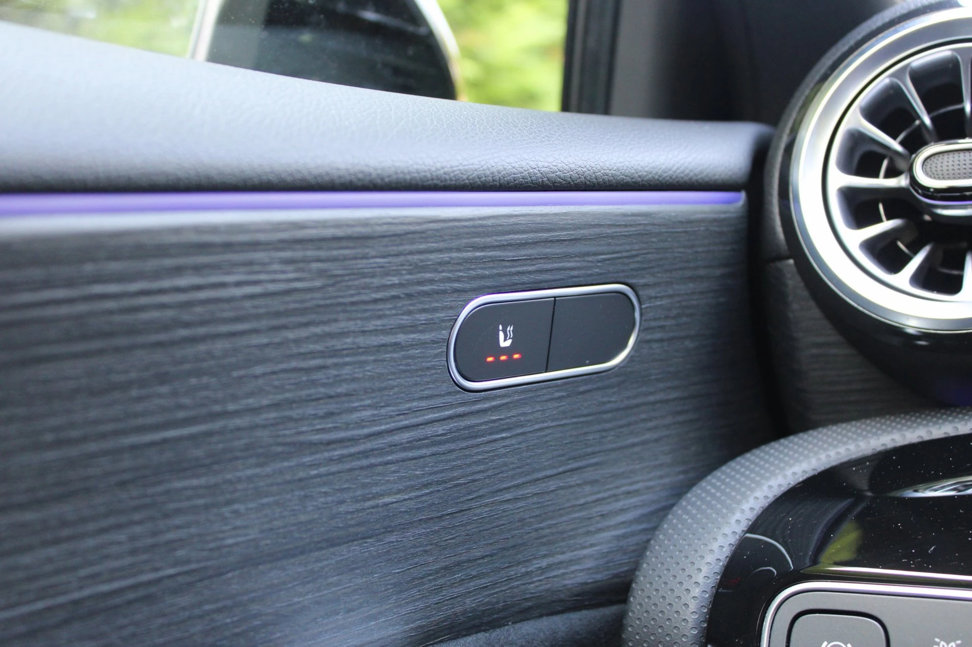 Mercedes-Benz A-Klasse 2023 - 180 AMG Line Panodak Sfeerlicht Keyless afbeelding 8