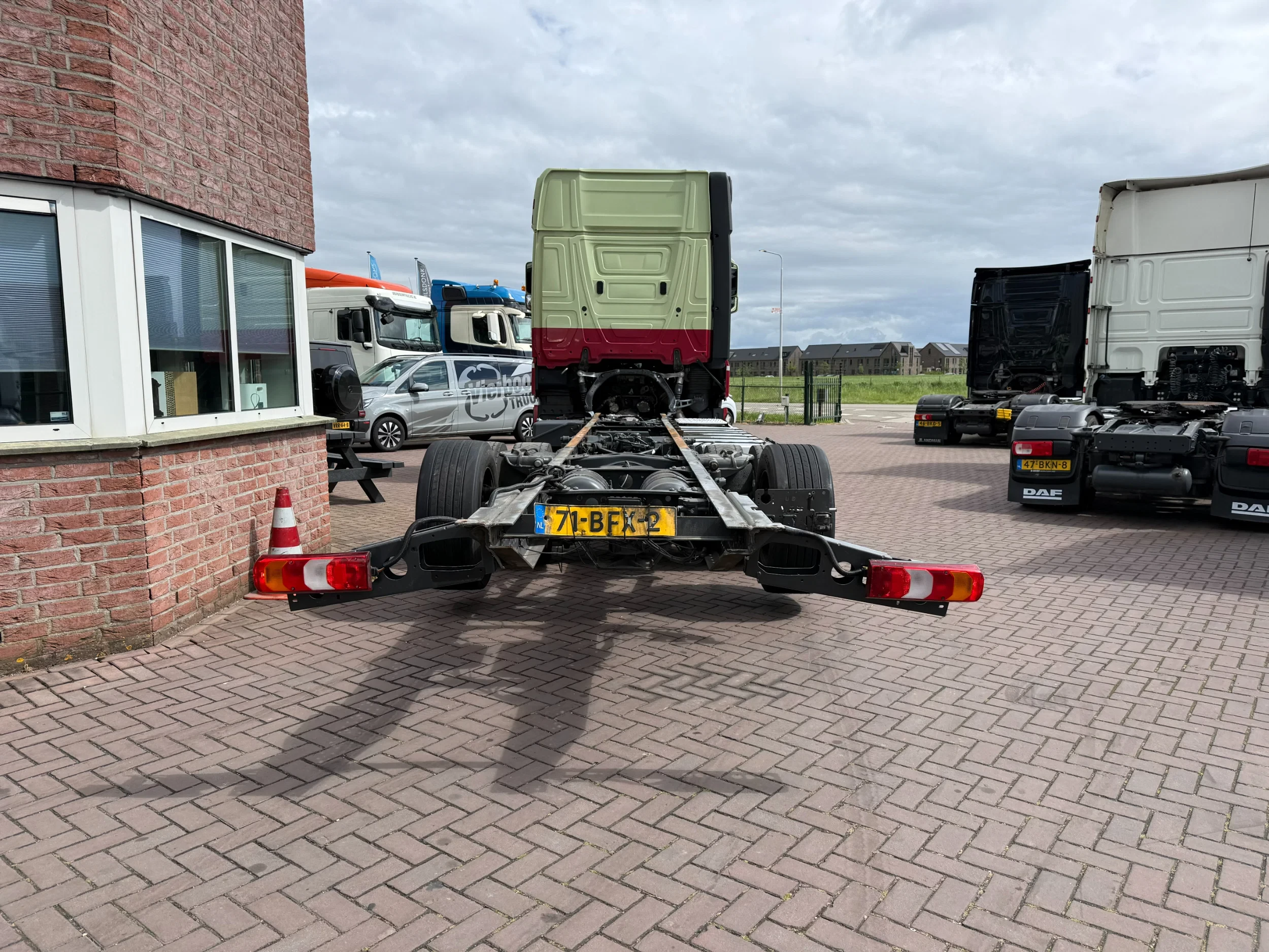 Mercedes-Benz Actros 2015 - Actros 2745LL 6X2 GIGASPACE CHASSIS EURO6 HOLLAND TRUCK TOPZUSTAND!!! image 7