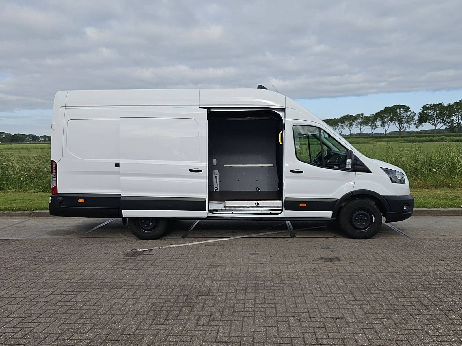Ford Transit 2024 - 350 immagine 13