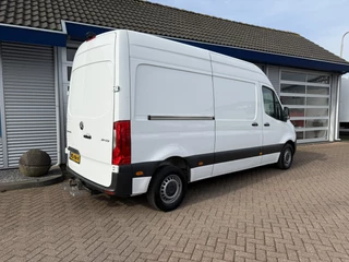 Mercedes-Benz Sprinter 2021 - 211 2.2 CDI L2H2 Automaat/7"MBUX bild 4