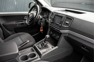 Volkswagen Amarok 2020 - Highline V6 3.0 TDI 4x4 | 258 PK | 1ste Eigenaar | LED | Camera | Carplay | Cruise | Trekhaak | Airco image 2