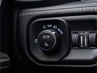 Dodge Ram 1500 2024 - 5.7 V8 4x4 Crew Cab Limited Night imagem 15