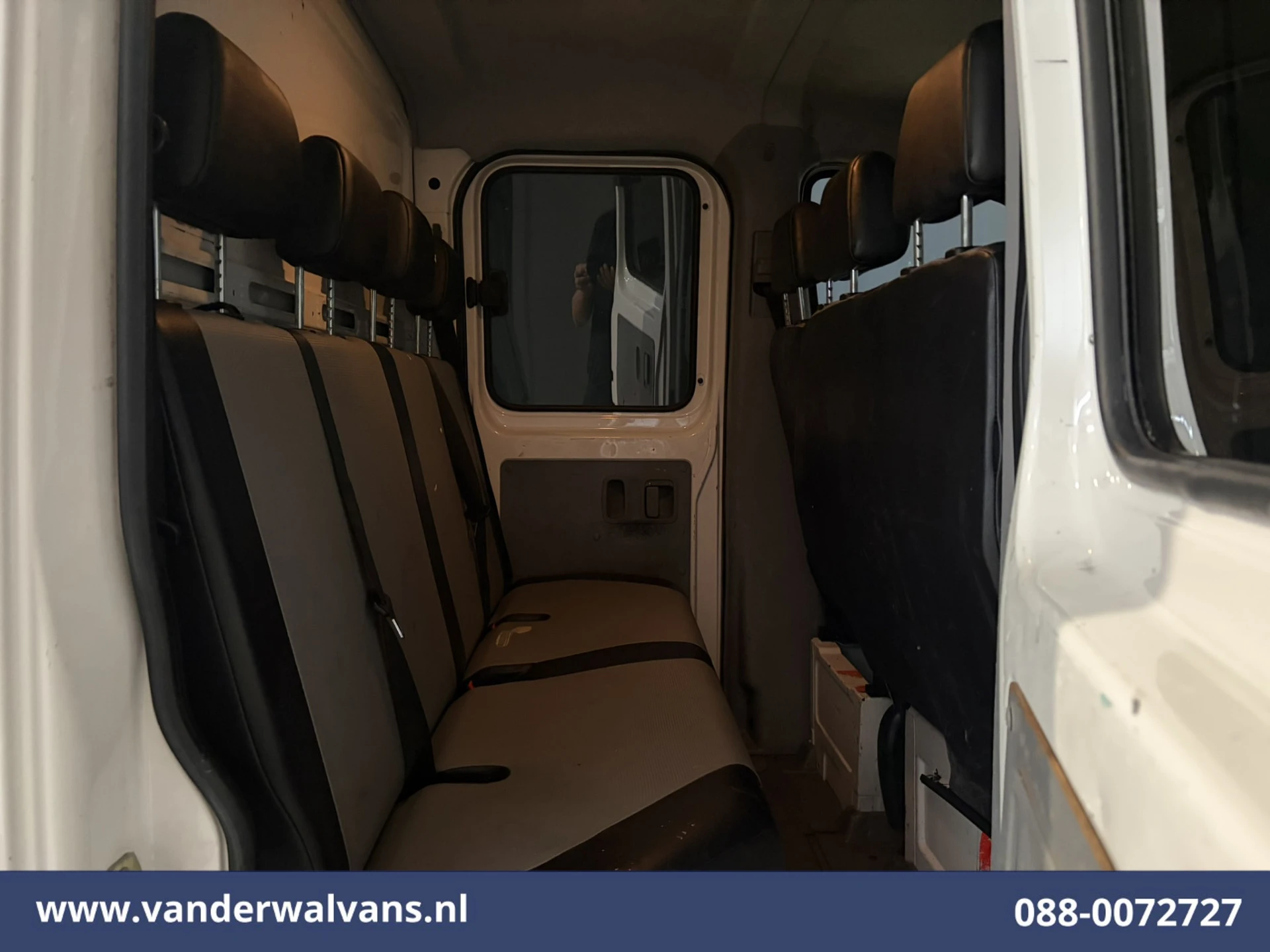 Volkswagen Crafter 2017 - 35 2.0 TDI 141pk Dubbele Cabine Euro6 Open Laadbak | Airco 3500kg trekhaak afbeelding 3