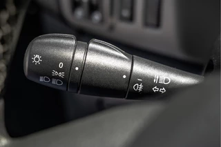 Renault Trafic 2018 - Passenger **1.6 dCi 9-Pers L2H1 | Incl. BPM, BTW vrij | R-Link | Navi | Airco | Cruise | PDC | MF Stuur | Start / Stop** zdjecie 19