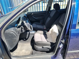 Volkswagen Golf 2001 - Variant 1.6 Trendline AUTOMAAT, APK 4-2027 zdjecie 10