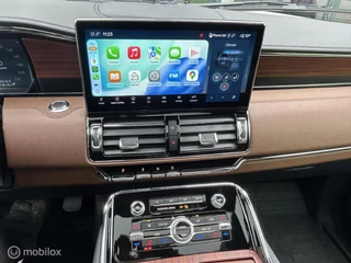 Lincoln Navigator 2024 - Black Label op Grijs kenteken. zdjecie 36