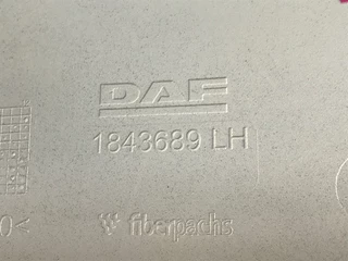 DAF N/A - 1843689-1844275 HOEKSPOILER LH MET LICHTE SCHADE (NIEUW) image 5