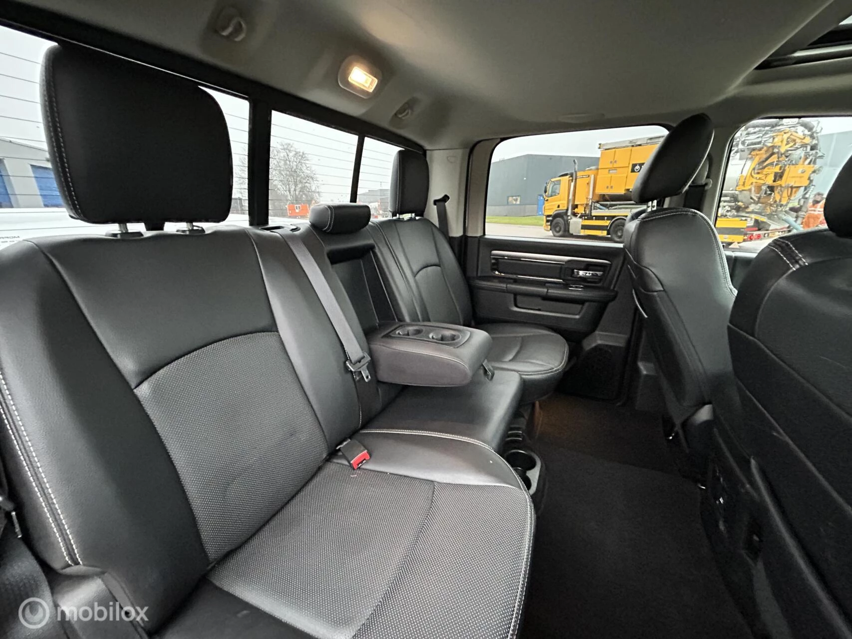 Dodge Ram 1500 2016 - Sport 5.7 V8 Crew Cab 6'4 lpg 4x4 Bild 12