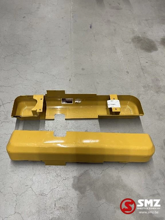 Caterpillar - Operator Cabin Front Bumper Caterpillar immagine 1
