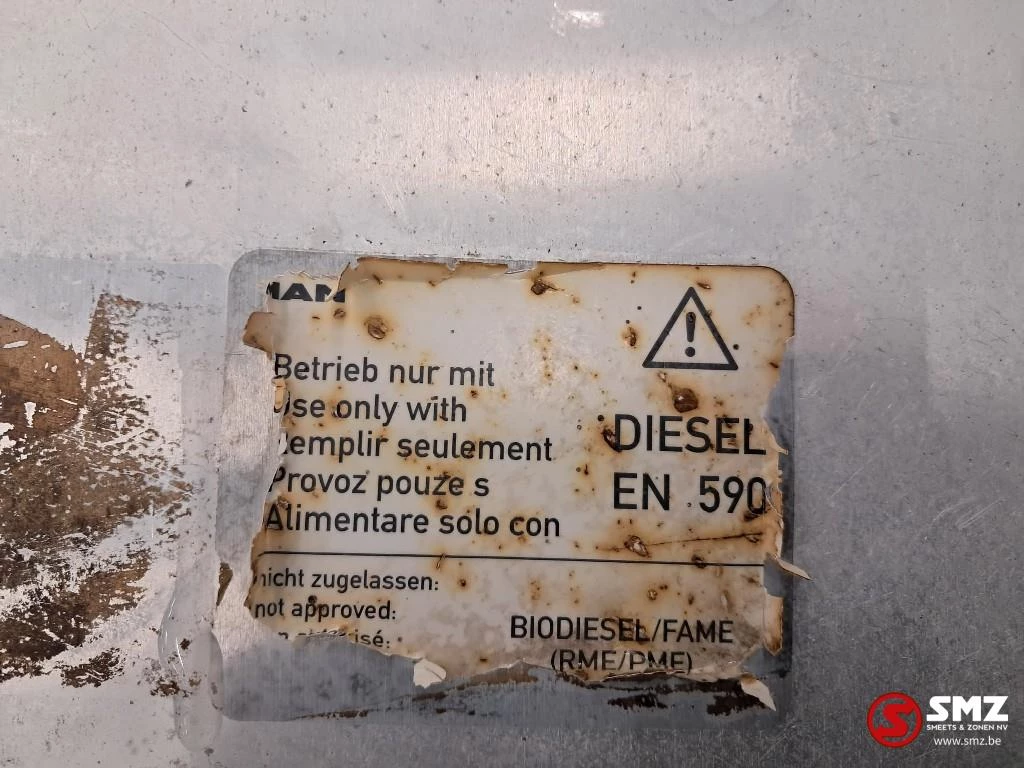 MAN 2018 - Occ brandstoftank + brandstofniveusensor + steunen Bild 5