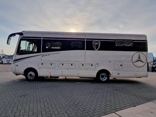 Mercedes-Benz N/A 2018 - Morelo Palace Liner 97 GO Slide-Out 300pk Slide-Out + Smart Garage image 6