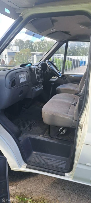Ford Transit 2005 - 350M 2.4TDdi Km 58.982 Miles Rechts Stuur bild 4