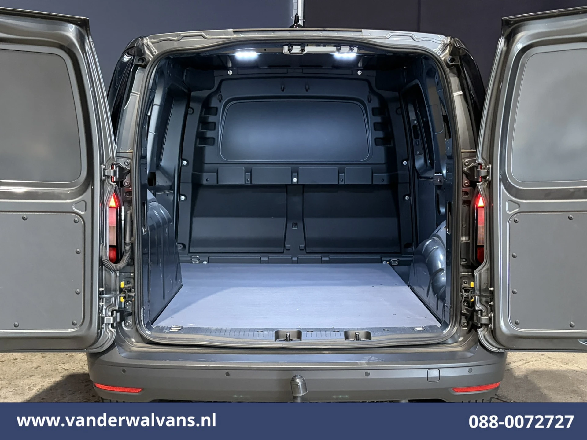 Volkswagen Caddy 2024 - Cargo 2.0 TDI Comfort 102pk L1H1 Euro6 Airco | Apple Carplay | 1500kg Trekhaak | Cruisecontrol Bild 10