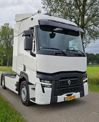 Renault T 2024 - T440 T4x2 sleeper cab изображение 1