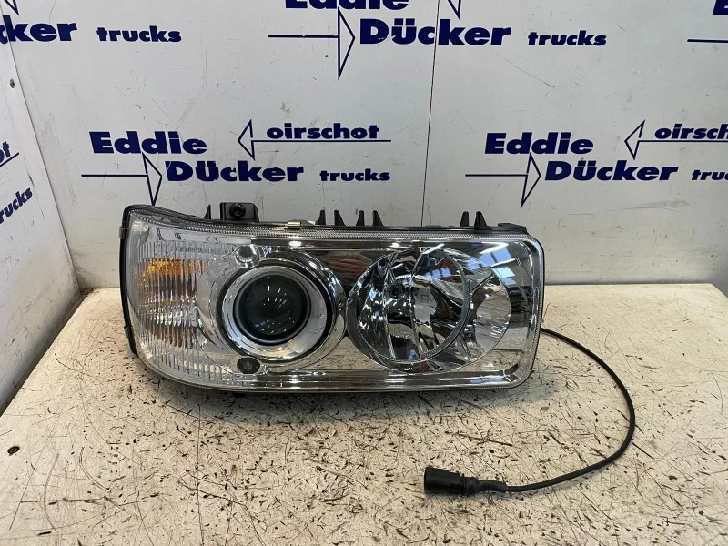 DAF - 1743691 XENON LIGHT RH afbeelding 1