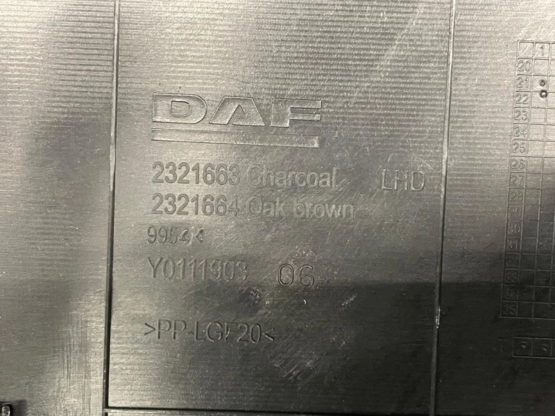 DAF - 2321663 DASHBOARD MIDDENBOVEN immagine 4