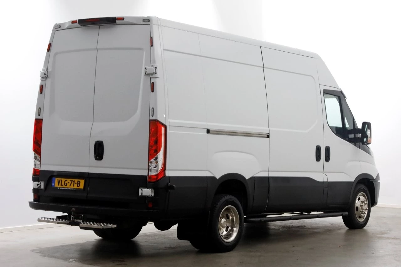 Iveco Daily 2018 - 35C14 136pk E6 HiMatic Automaat L2H2 Airco/Camera/Trekhaak 3500kg 09-2018 Bild 2