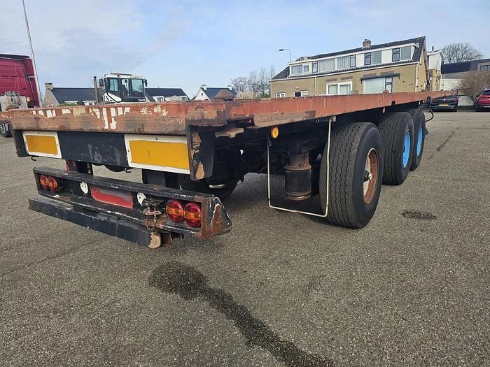 Groenewegen DRO 15-28 | Heavy duty trailer |twistlocks for container 40 ft 2 x 20 ft 20 ft mid.| saf Drum | hardwood floor. 1995 Bild 6