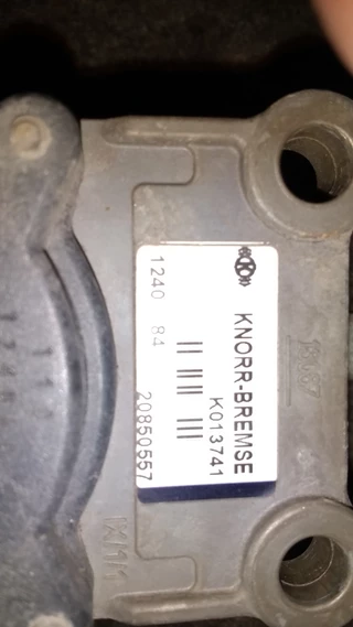 Renault N/A 2013 - hoogteregelventiel K013741 image 3