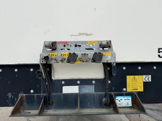 Van Hool 2B2001 2007 - 2 AXLE BPW - DHOLLANDIA LIFT 2 TON obrazek 3