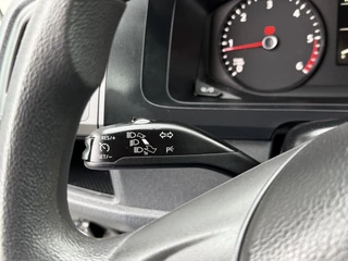 Volkswagen Transporter 2019 - 2.0 TDI 102 PK / L1H1 / 1e EIG. / ACHTERKLEP / AIRCO / CRUISE / CAMERA / VERWARMDE VOORRUIT bild 12