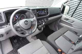 Volkswagen Crafter 2024 - 180pk L4H3/L3H2 Apple Carplay Camera Navigatie Cruise control 3-zits image 2 thumbnail