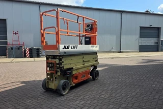 JLG 2011 - 2630ES Electric, Working Height 10m, 230 kg Capaci immagine 2 miniatura
