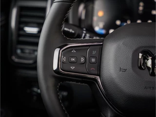 Dodge Ram 1500 2024 - 5.7 V8 4x4 Crew Cab Limited Night imagem 11