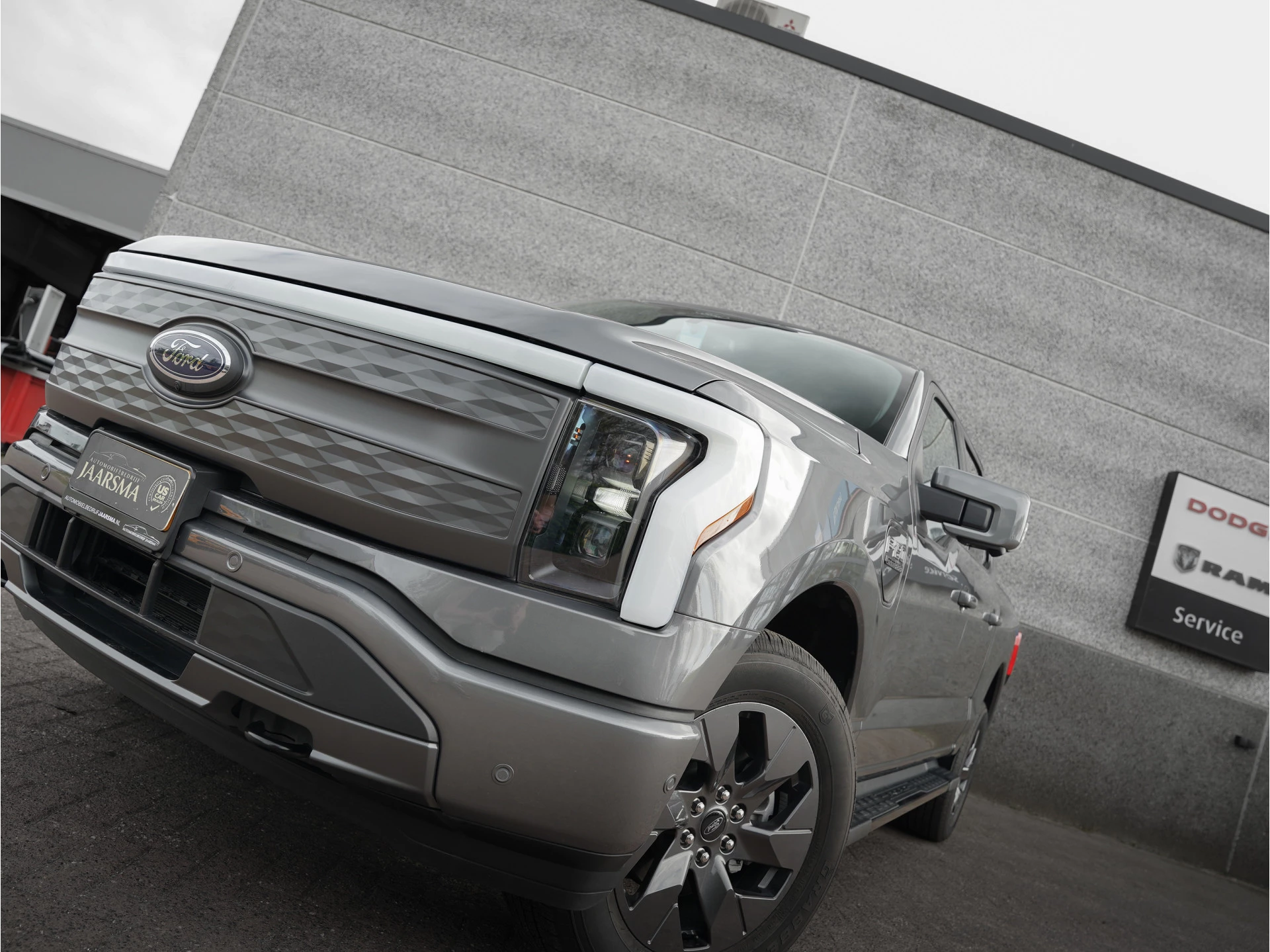 Ford F-150 2023 - Lightning Lariat Standard Range Bild 9