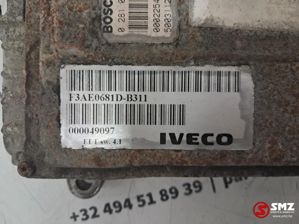 Iveco 2003 - Occ ECU motorbesturingseenheid Cursor 10 F3AE0681D afbeelding 4