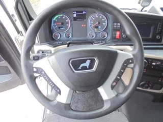 MAN TGX 2018 - 26.500 XXL 6X2 NL TRUCK image 14