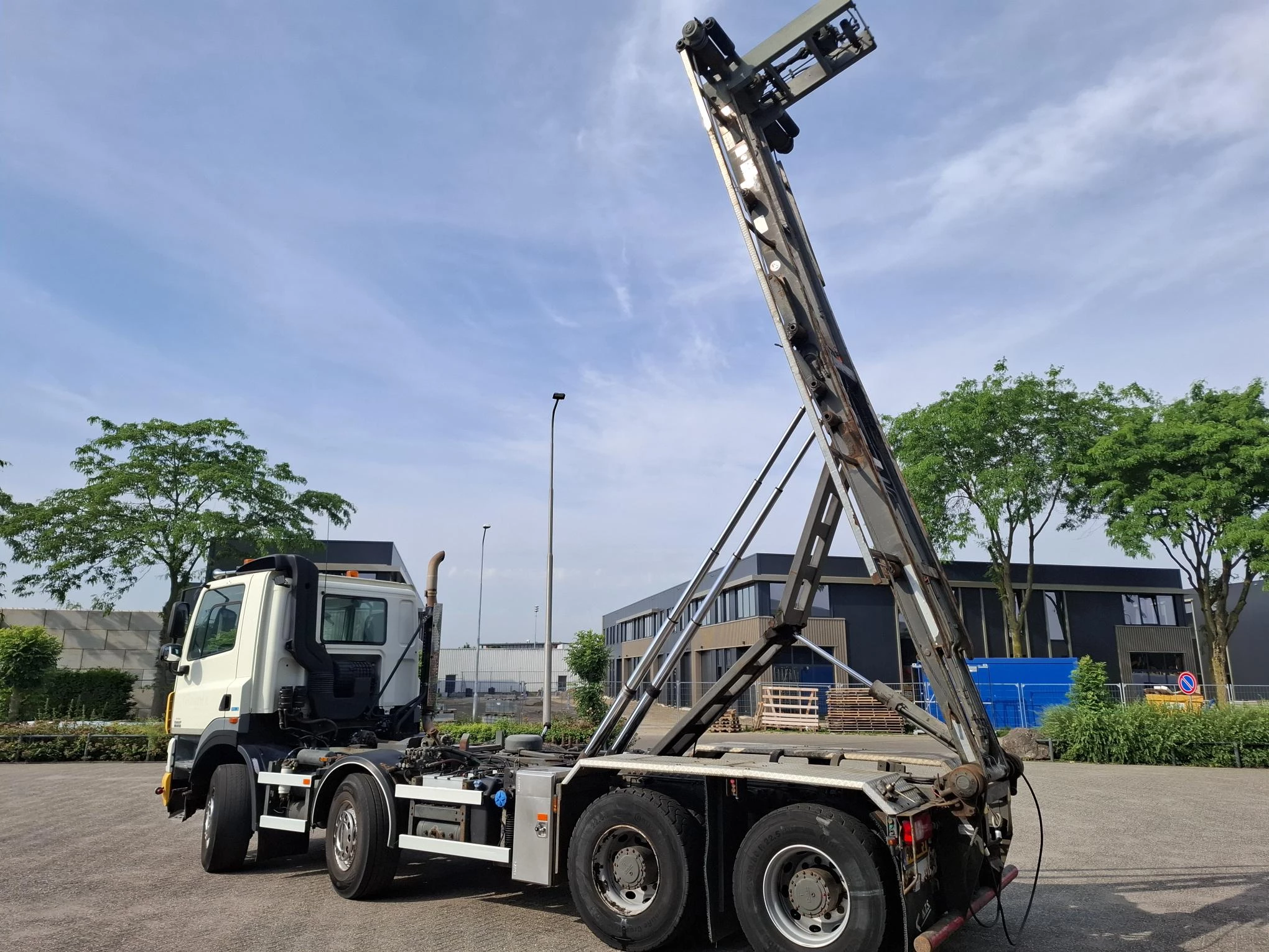DAF CF 85.410 2013 - / 8X4 / BIG AXLE / FULL STEEL / NL TRUCK / HTS CABLE SYSTEM 32 TON / AIRCO / AUTOMATIC / EURO-5 / 2013 obrázek 5