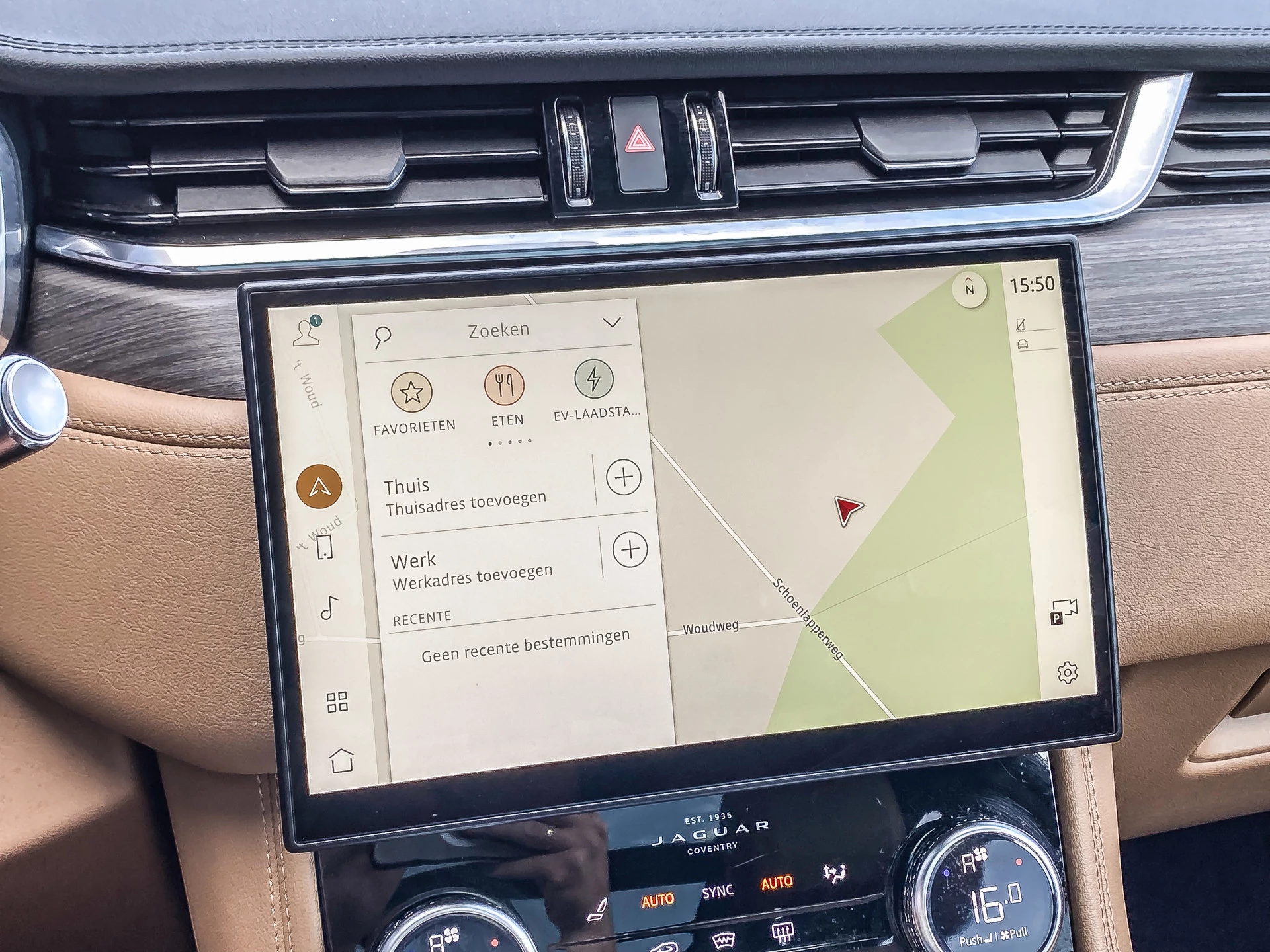 Jaguar F-PACE 2022 - 2.0 P400e S 400PK PHEV afbeelding 12