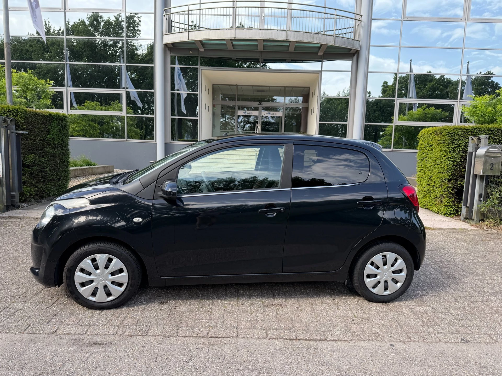 Citroën C1 2014 - 1.0 e-VTi Feel nw model ,5 deurs ,airco,stuurbekr,apk afbeelding 2
