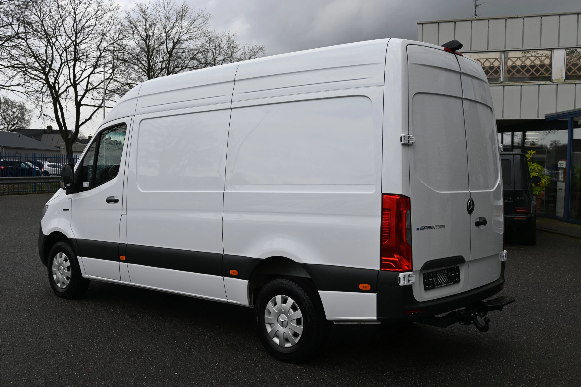 Mercedes-Benz eSprinter 2024 - 320 L2H2 RWD Pro 81kWh Bild 13