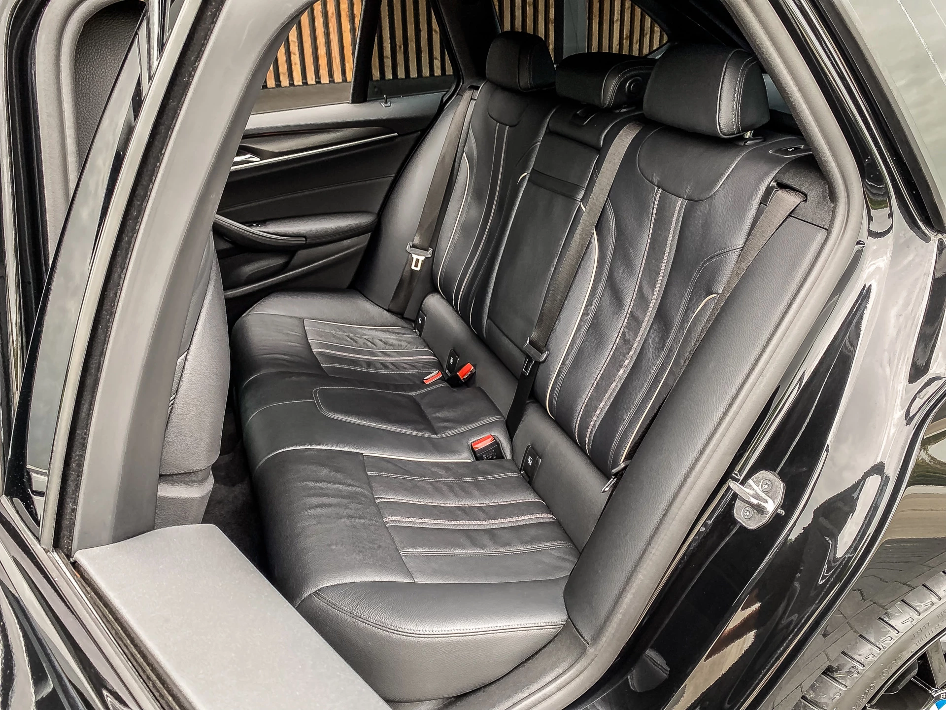 BMW 5 Series 2022 - Touring 520i 184PK Automaat M-Sport obrázek 17