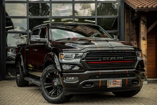 Dodge Ram 1500 2024 - 5.7 V8 4x4 Crew Cab Laramie sport obrazek 1