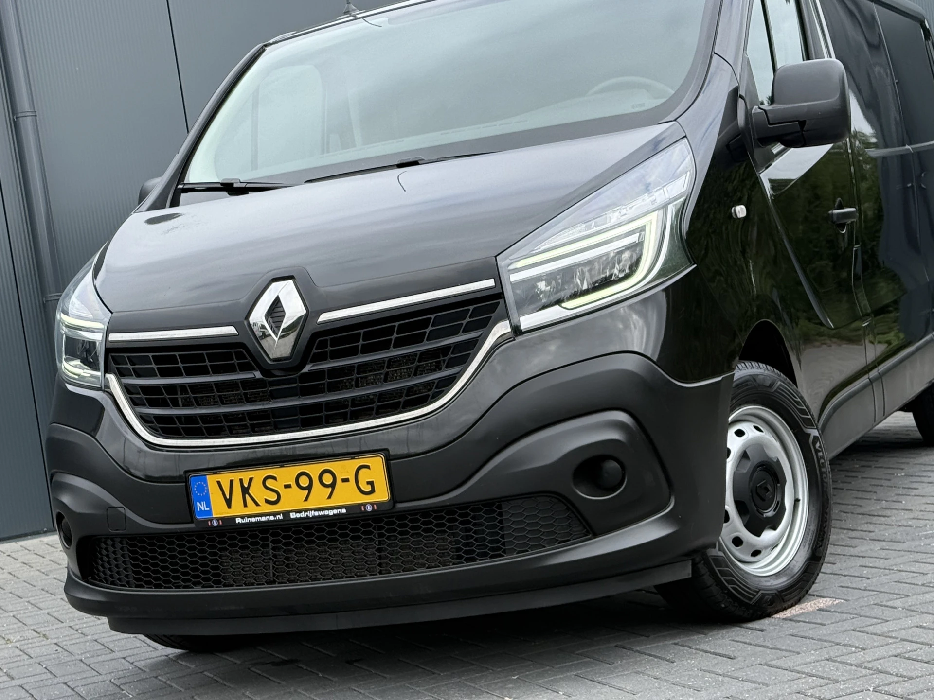 Renault Trafic 2021 - 2.0 dCi 120 PK / L2H1 / 1e EIG. / AIRCO / CRUISE / PDC / 3-ZITS / LED afbeelding 16