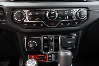 Jeep Wrangler 2024 - 2.0T 4x4 Aut. RUBICON / Grijs kenteken / NIEUW MODEL obrazek 44