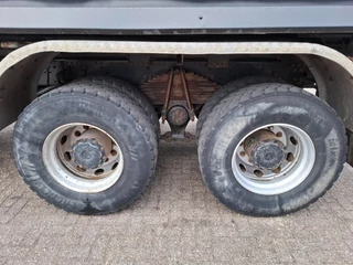 MAN TGA 2006 - 41.430 / 8X8 / 2XBIG AXLE / FULL STEEL / DRUM BRAKES / MEILLER TIPPER / 18-CUBIC / AIRCO / MANUAL / EURO-3 / 2006 imagem 15