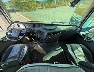 Volvo FH 2015 - 13.460 EURO 6 I-PARK COOL HEIWO ISOLATED BOX TRS COOLING TAIL LIFT HOLLAND-TRUCK imagen 9