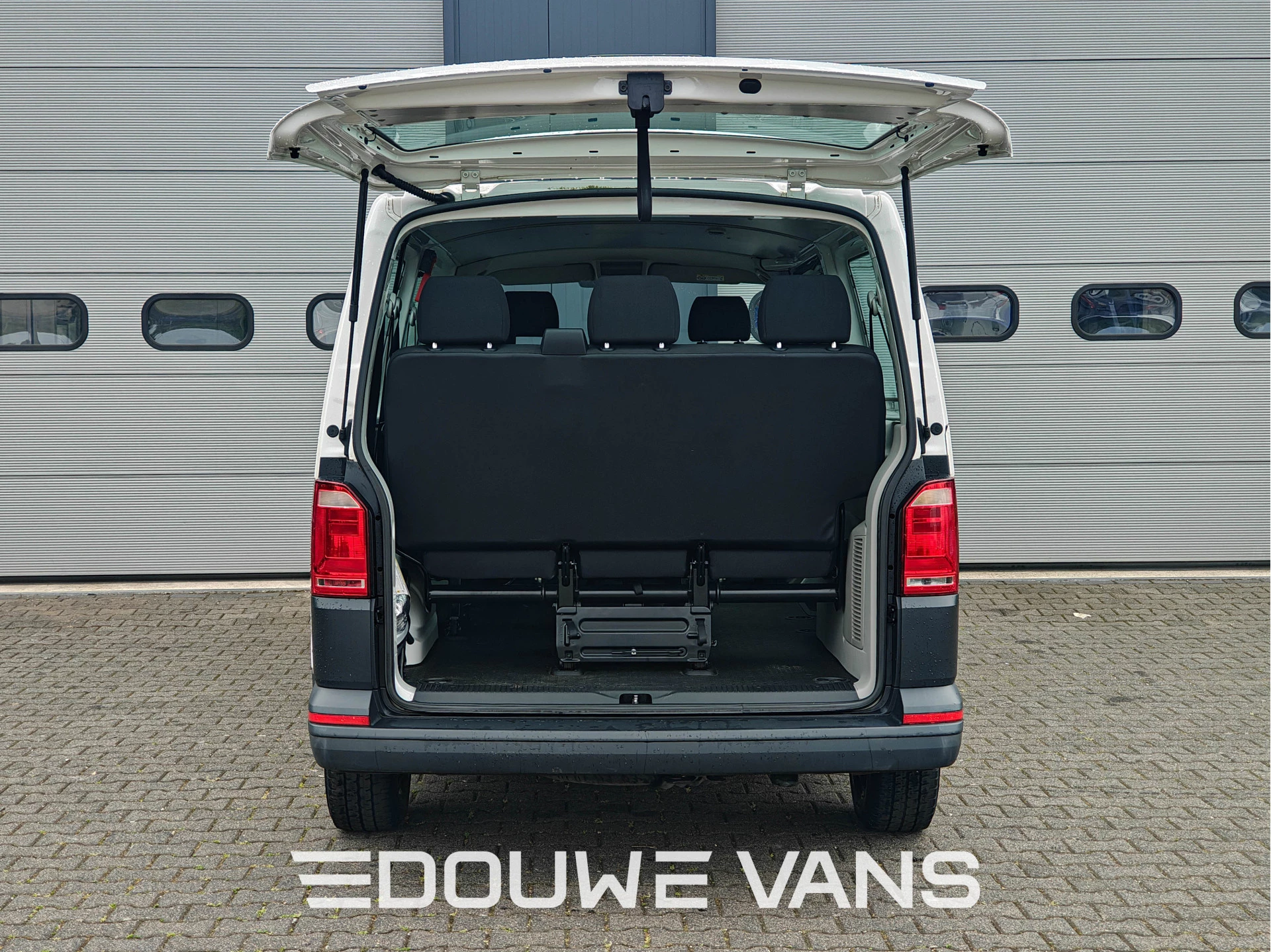 Volkswagen Transporter 2017 - T6 L2 9 Persoons Airco Kombi Bluetooth afbeelding 6
